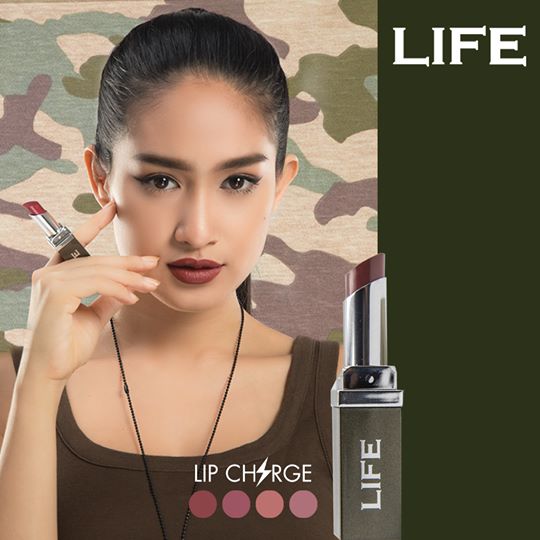 Lip Charge lipstick 03